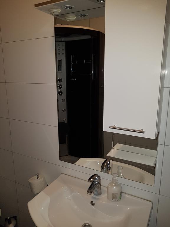 Apartman 4 Kilometar To City Centar Сплит Екстериор снимка