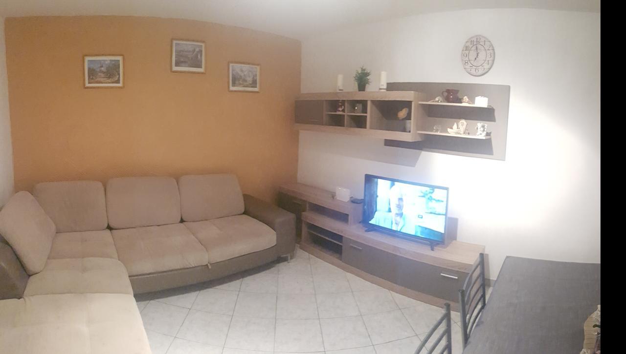 Apartman 4 Kilometar To City Centar Сплит Екстериор снимка