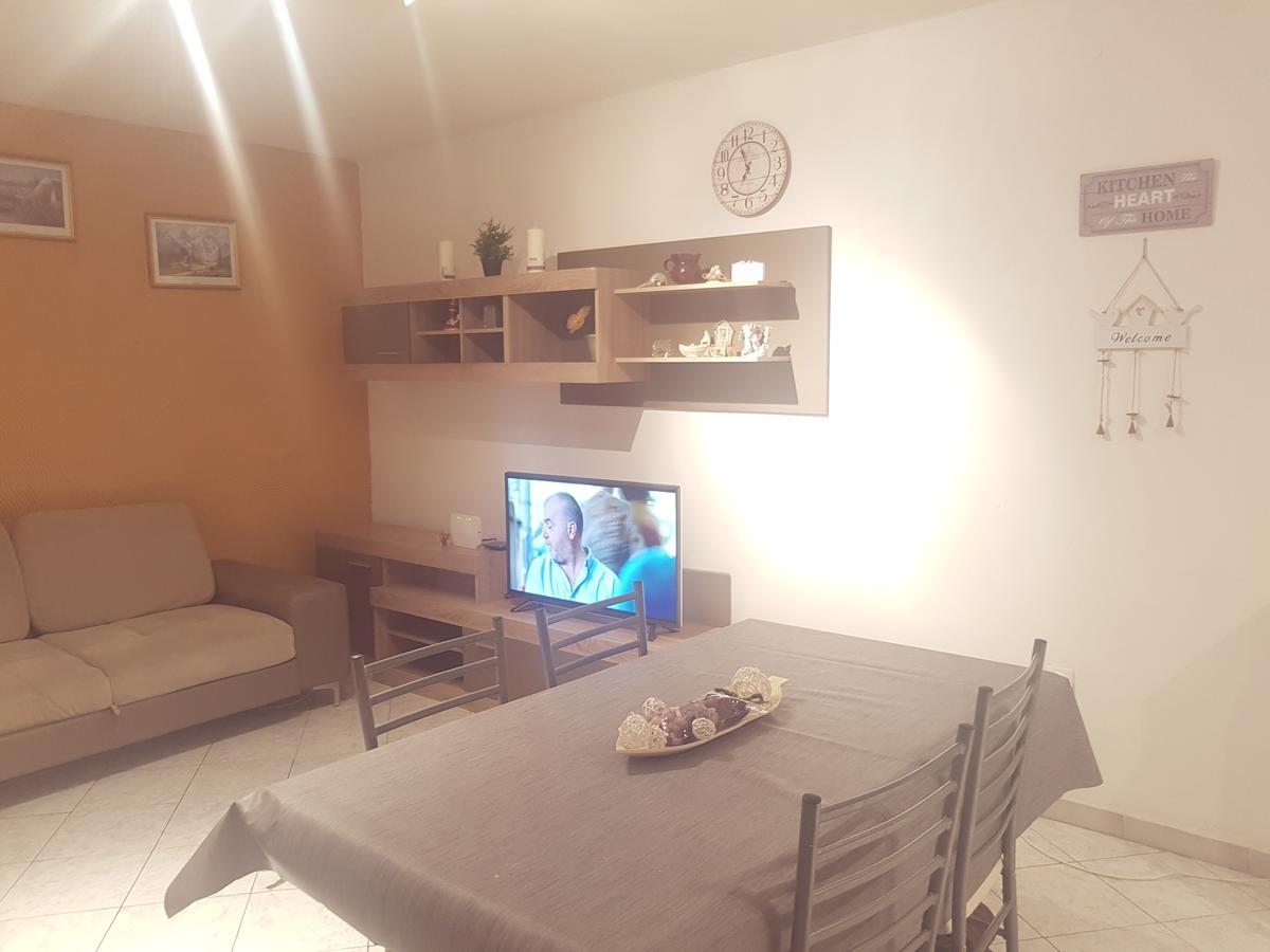 Apartman 4 Kilometar To City Centar Сплит Екстериор снимка
