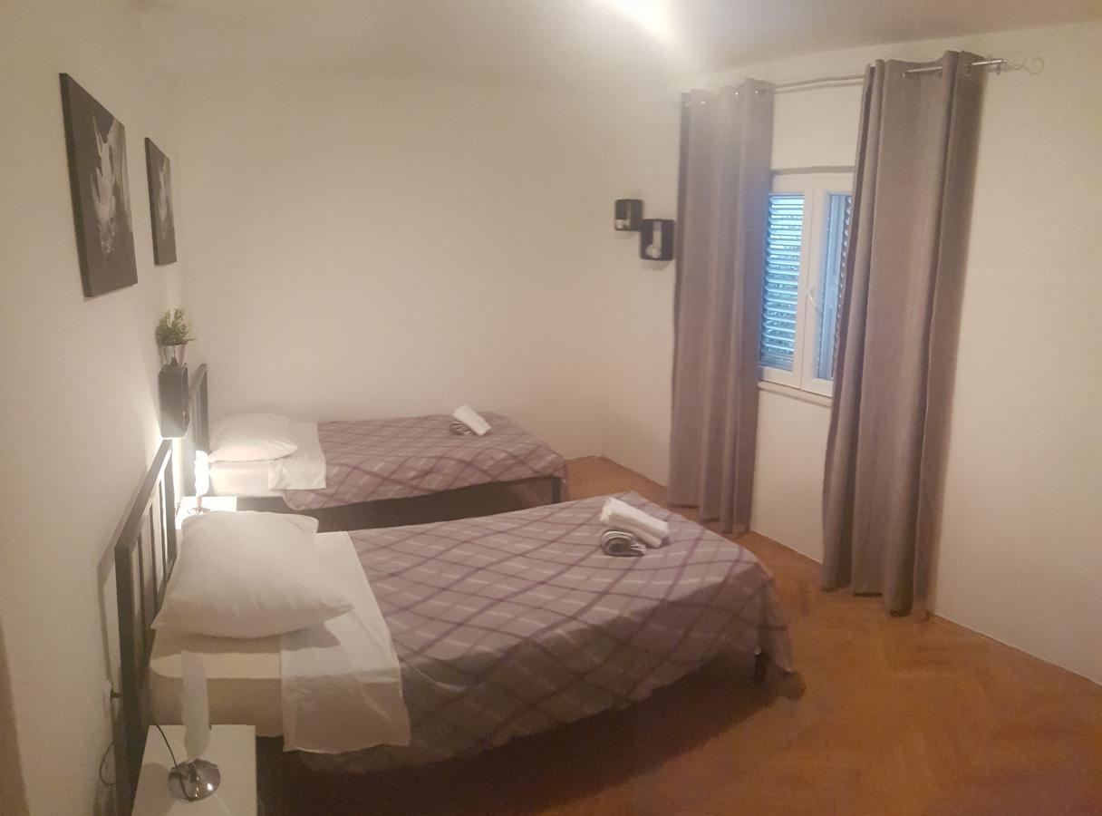 Apartman 4 Kilometar To City Centar Сплит Екстериор снимка